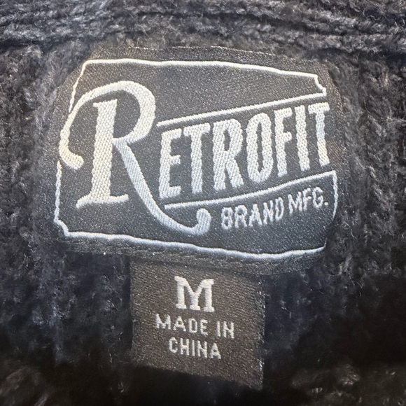 Retrofit Black and Gray Knit Sweater - Picture 3 of 4